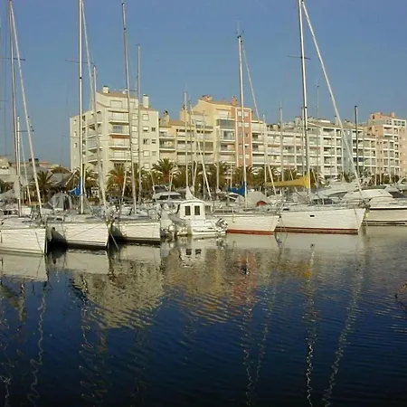 Rénové Avec Loggia, Wifi Et Parking Privé à Port - Fr-1-335-131 Hyères