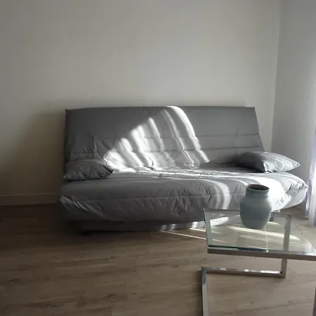 Rénové Avec Loggia, Wifi Et Parking Privé à Port - Fr-1-335-131 Appartamento Hyères